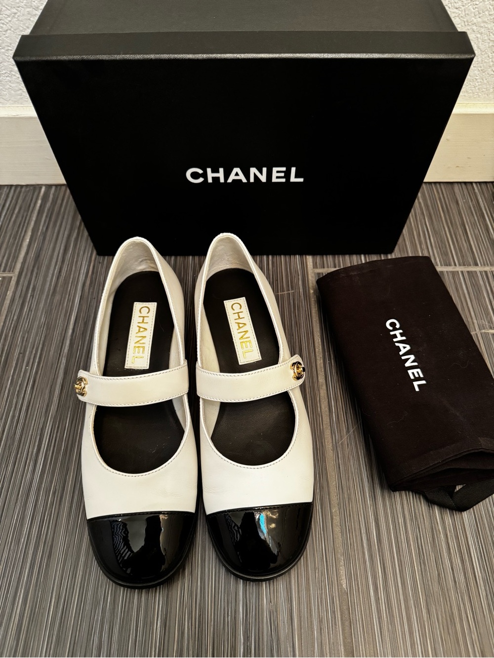 CHANEL CC Turlock Cream and Black Mary Jane Flats sz39
